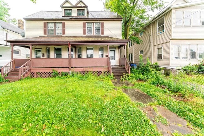 Building Photo - 2020 W 99th St