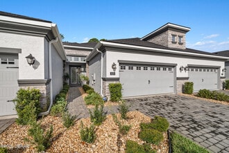 Building Photo - 829 Pinewood Dr