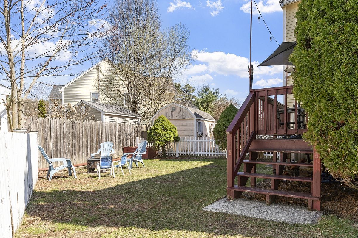 Building Photo - 4001 Pouliot Pl