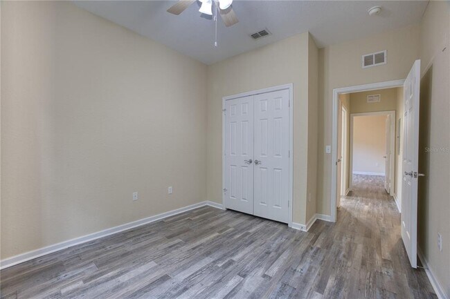 Building Photo - 6335 Contessa Dr