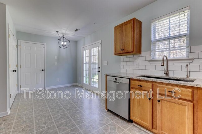 Building Photo - 5724 Henderson Oaks Dr