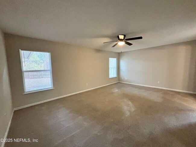 Building Photo - 9612 Clinton Corners Dr