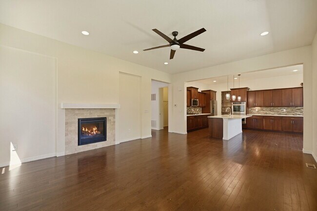 Building Photo - $4,340.95, 5 Beds - 3.5 Bath, Single Family Home in Broomfield with Pool Access!