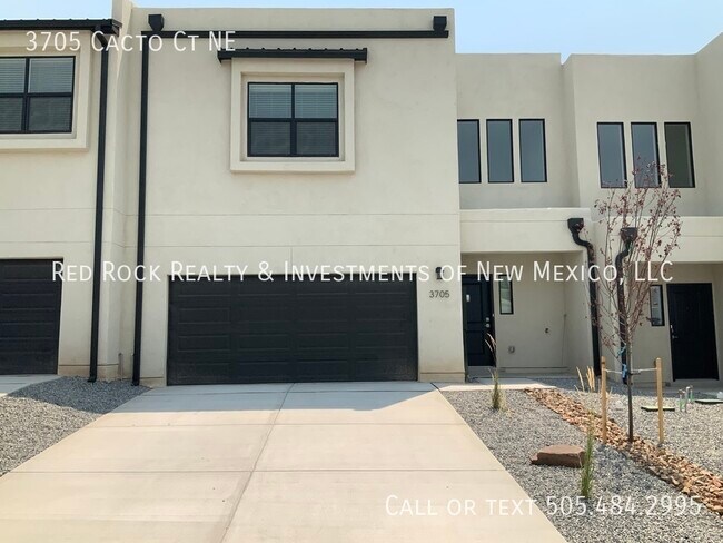 Primary Photo - 3705 Cacto Ct