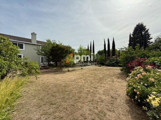 Building Photo - 732 Antiquity Dr