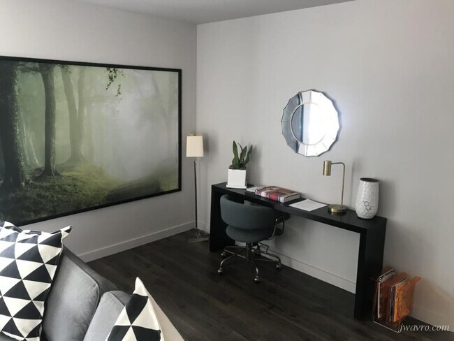 Building Photo - 89 Roosevelt Way