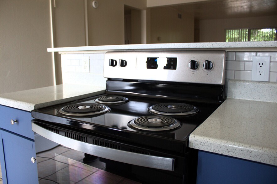 Building Photo - Pinon Terrace