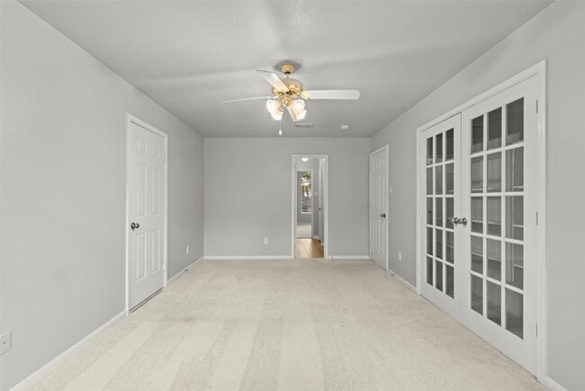 Building Photo - 14810 Cantwell Bend