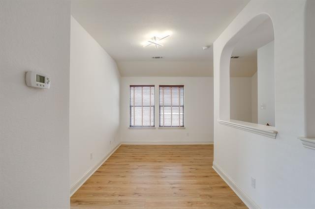 Building Photo - 3009 Montebello Drive