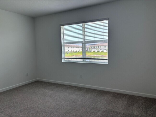 Building Photo - Veranda Landings