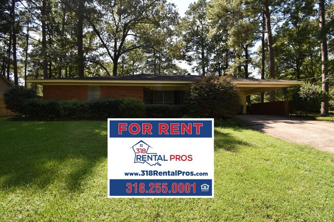 Primary Photo - Spacious 3 Bed 2 Bath