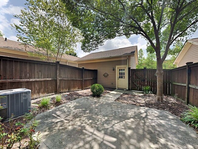 Building Photo - 1022 Rural Plains Cir