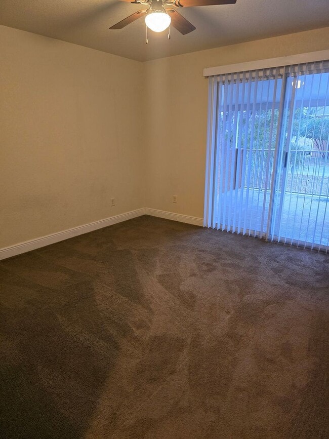 Building Photo - 3/2 Townhome in Inverness!!!