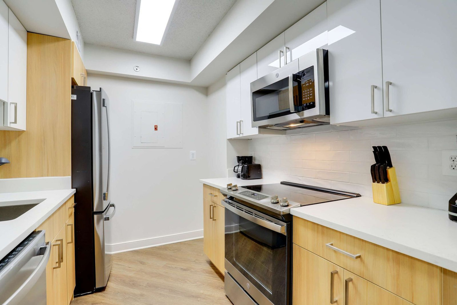 Building Photo - 801 15th St S