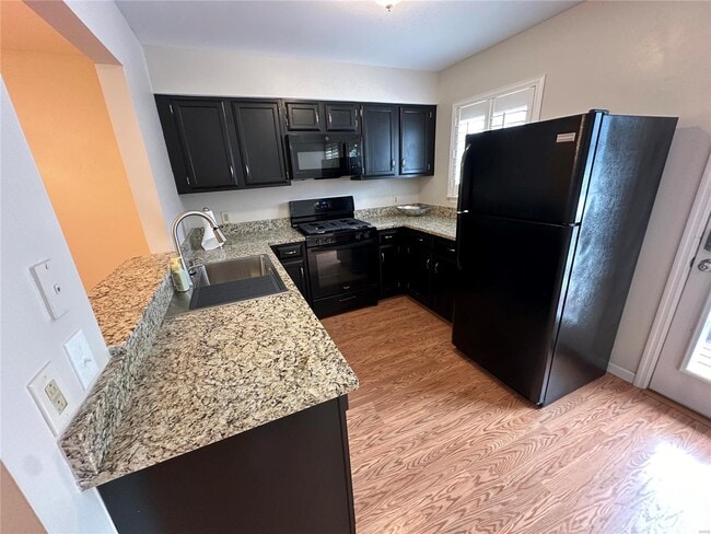 Building Photo - 16543 Carriage View Ct