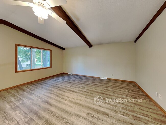 Building Photo - 3720 Roseberry Pl