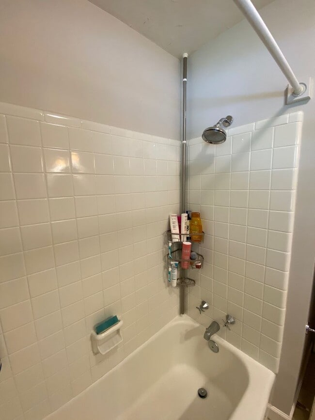 Building Photo - North AVL - Spacious Home with Large Yard and Outdoor Fireplace!