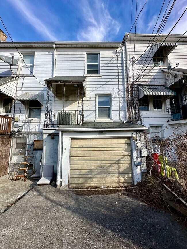 Building Photo - Cozy 2 bedroom home located in South Allentown, PA