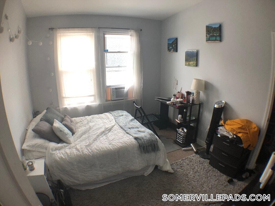 Building Photo - 16 Curtis Ave