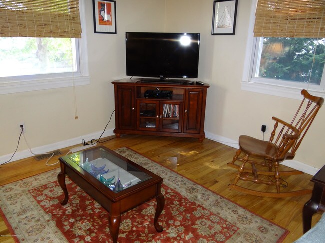 Building Photo - 132 Stockton Ave