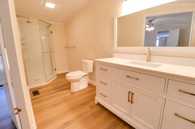 Building Photo - 1022 Bridgetown Ct