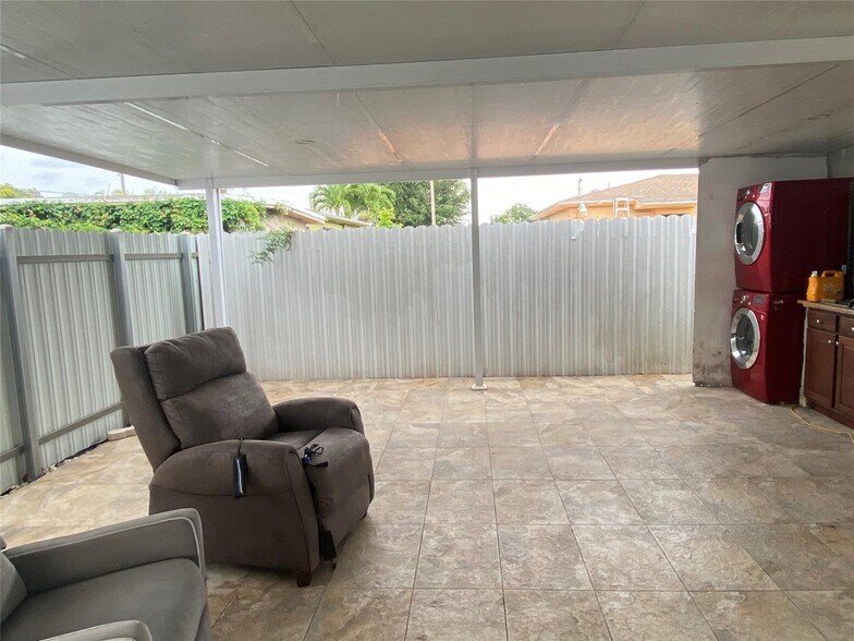 Building Photo - 13335 NW 19th Ave