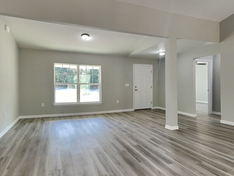 Building Photo - 19955 SW 96th Ln