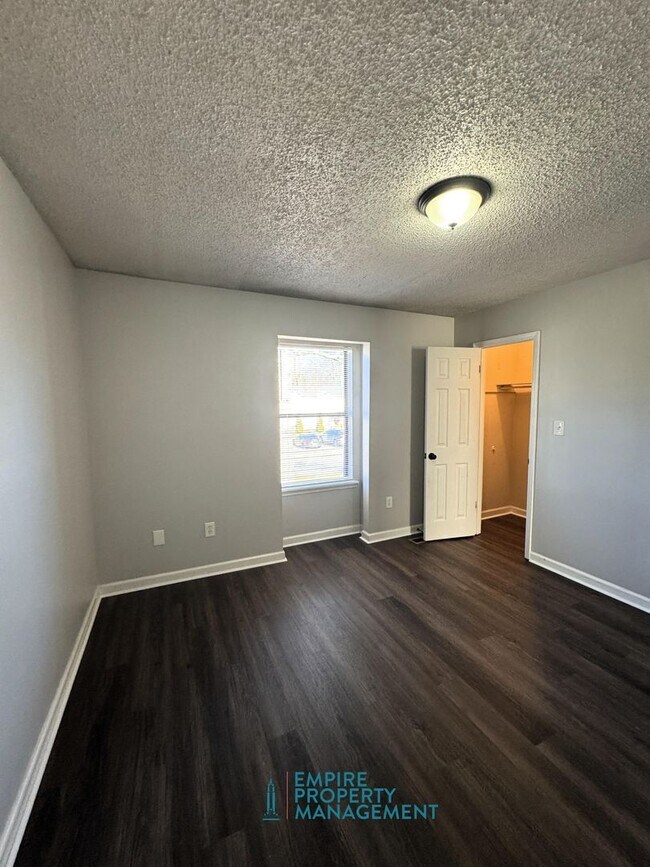 Building Photo - Come Home To Five Points!