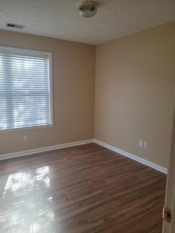 Building Photo - 2777 Green Estates Dr