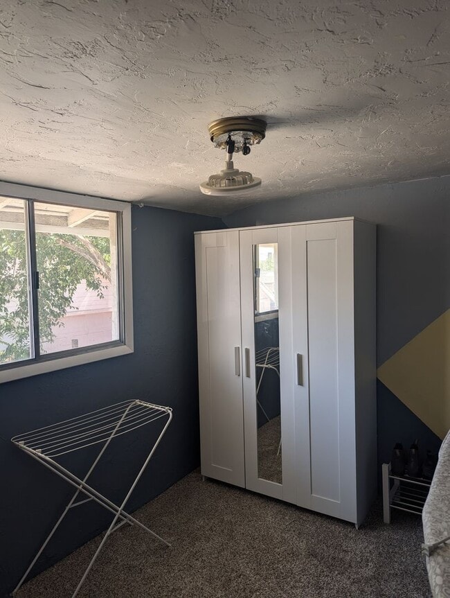 Building Photo - Cozy Bungalow in Prime Sugar House Location