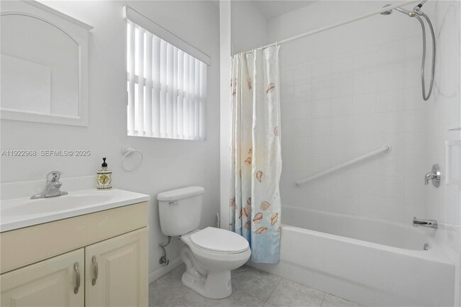 Building Photo - 5610 SW 43rd St