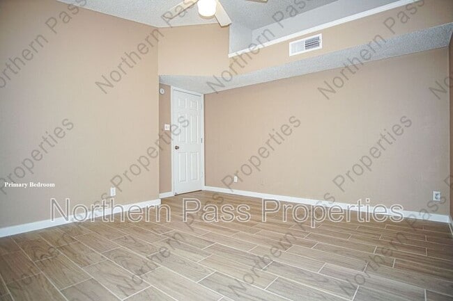 Building Photo - 284 Sandy Hills Ln