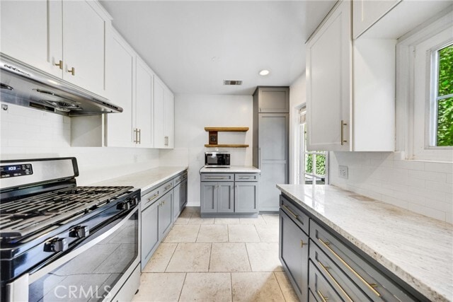 Building Photo - 420 Adelyn Dr