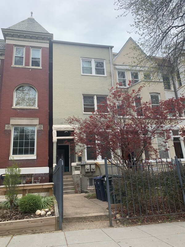 Primary Photo - 1223 Harvard St NW