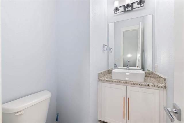 Building Photo - 203 S Village Way