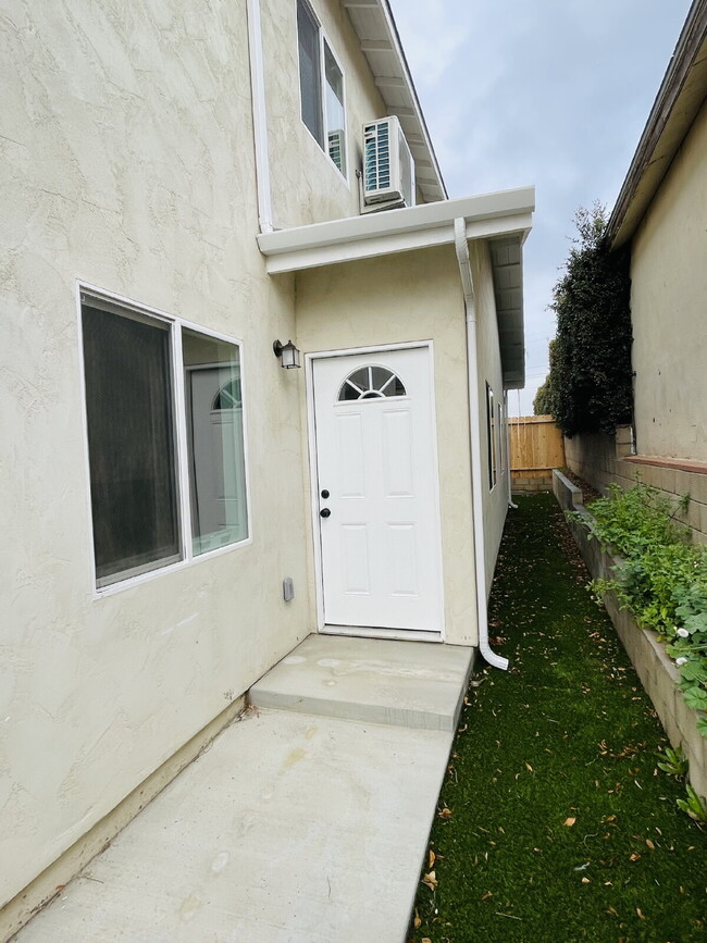 Building Photo - Spacious 3-Bed, 2-Bath Home on Thomson Court