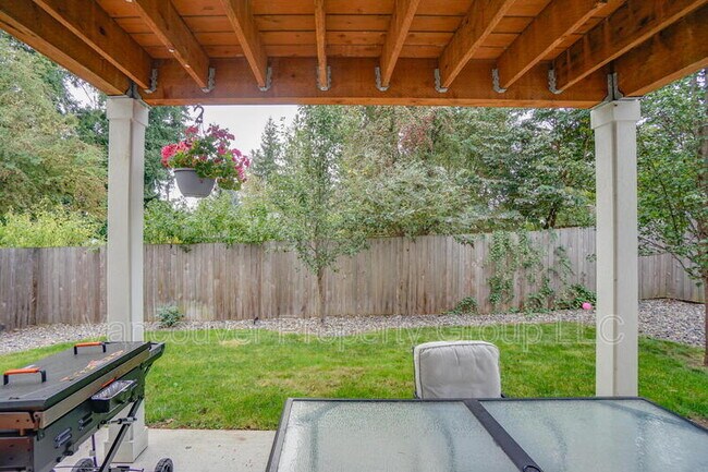 Building Photo - 2511 NE 59th St