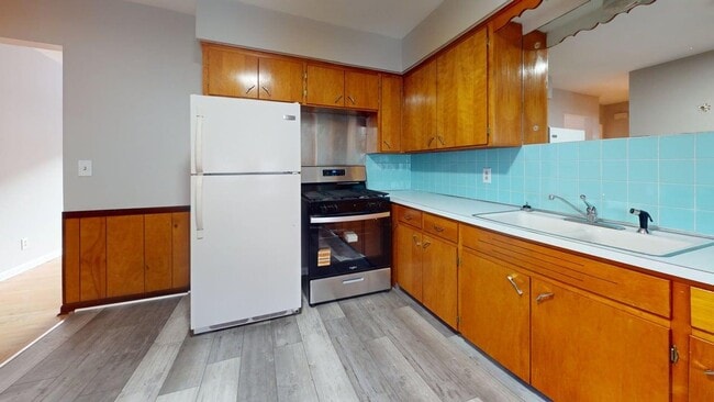 Building Photo - 839-841 E Wilbeth Rd