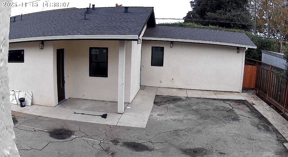 front - 994 Helen Ave