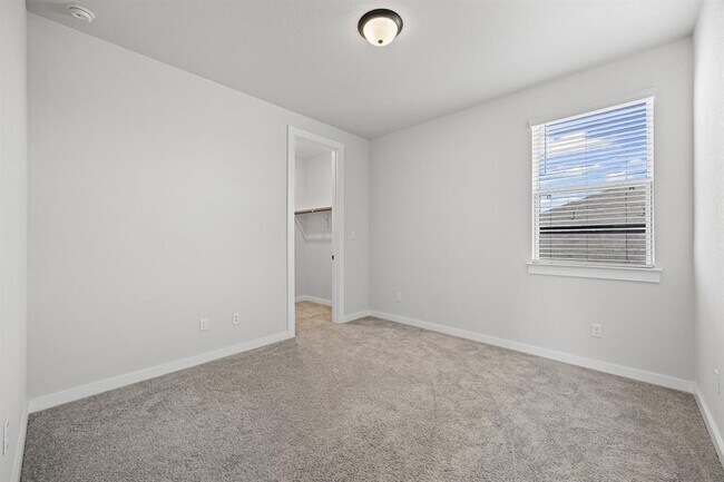 Building Photo - 12702 Autumn Bird Trce