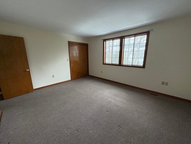 Building Photo - 23 Grove