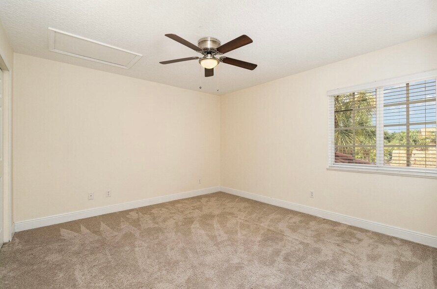 Building Photo - 8410 Maria Ct