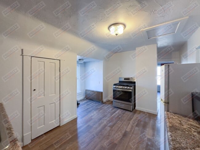 Building Photo - 500 Carey Ave