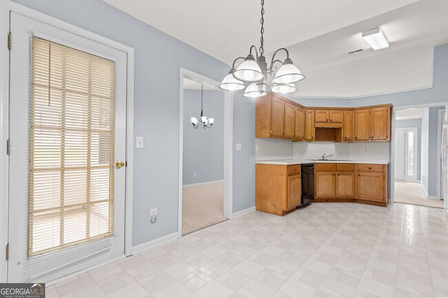 Building Photo - 2510 Fort Daniels Dr NE