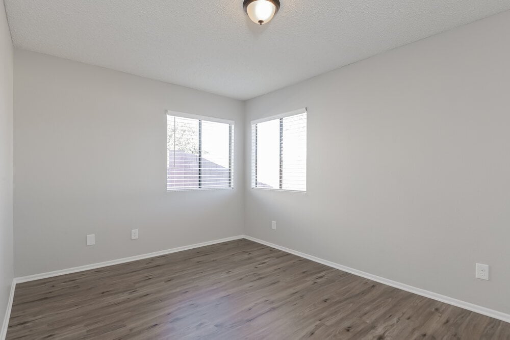 Building Photo - 10231 Cll Del Este