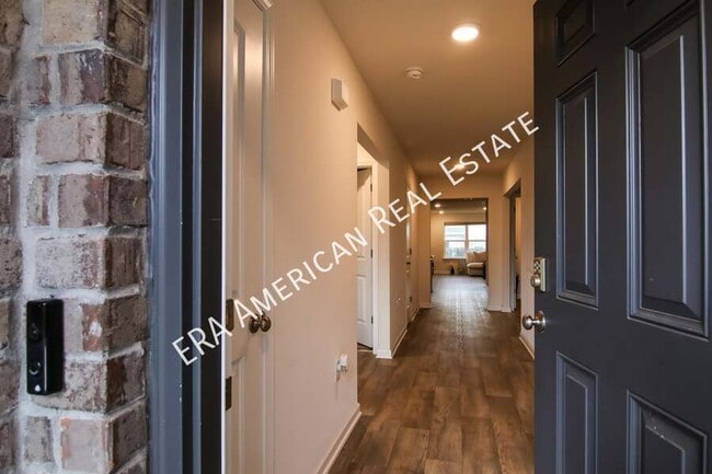 Building Photo - 808 Moorhen Wy