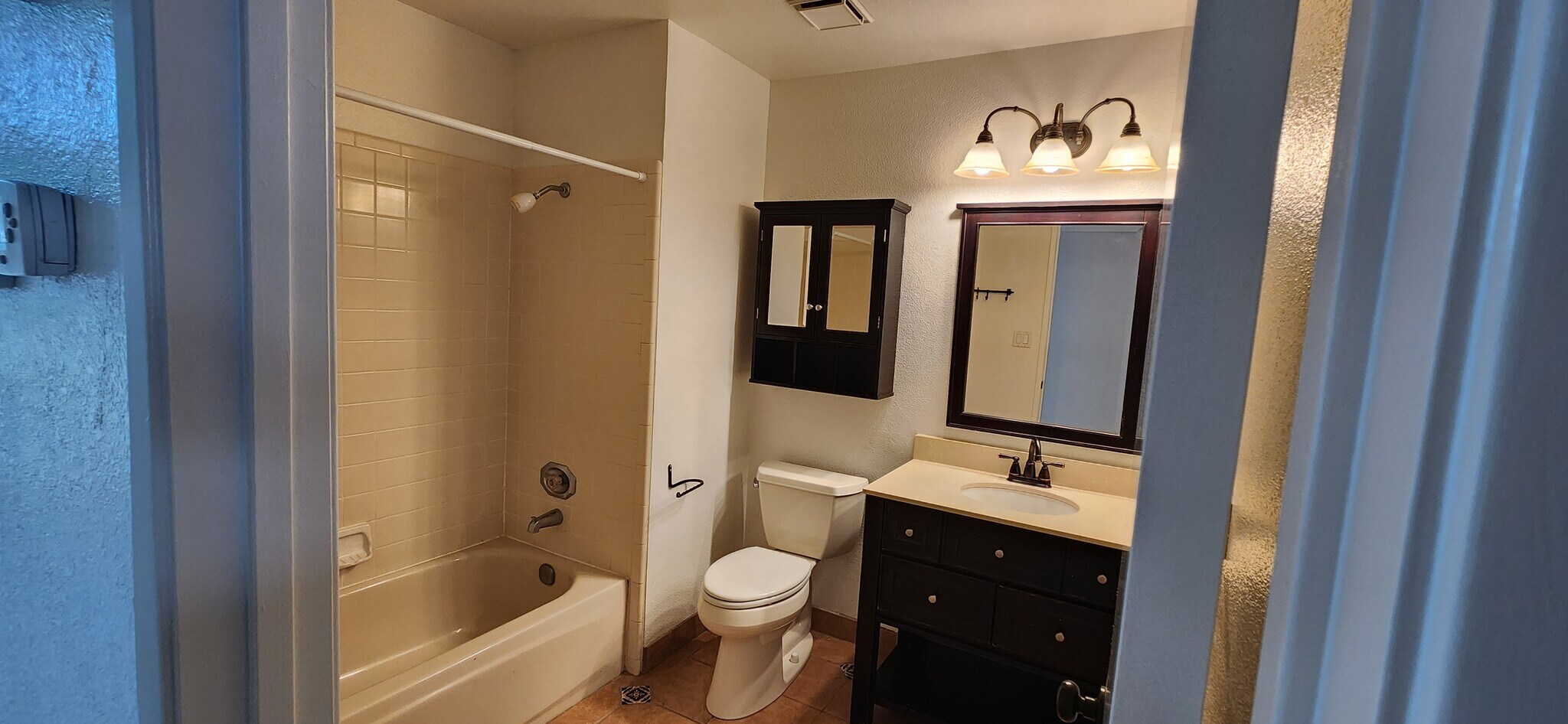 Building Photo - 9328 Carvalho Ct