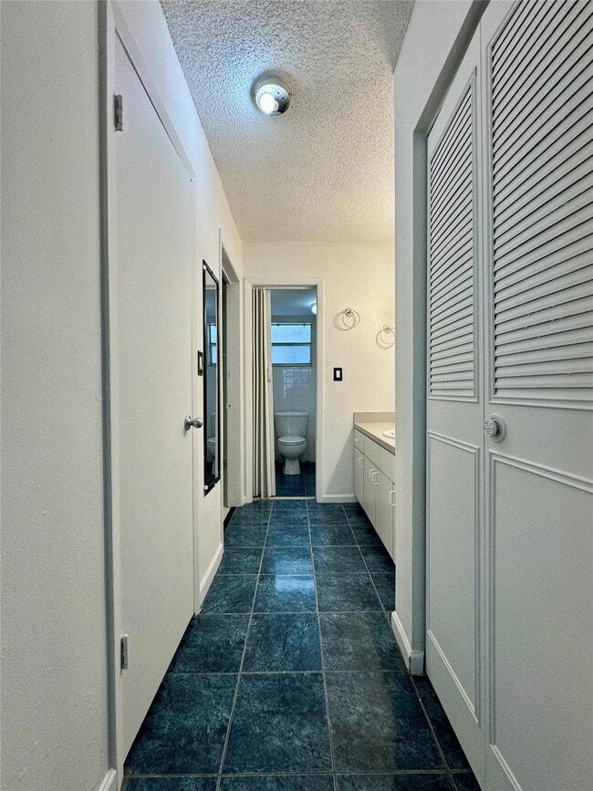 Building Photo - 6507 Winfield Blvd