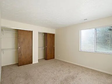 Building Photo - 2050 Woodtrail Dr