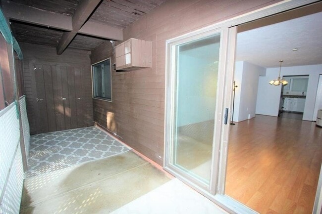 Building Photo - 76 Highwood Dr